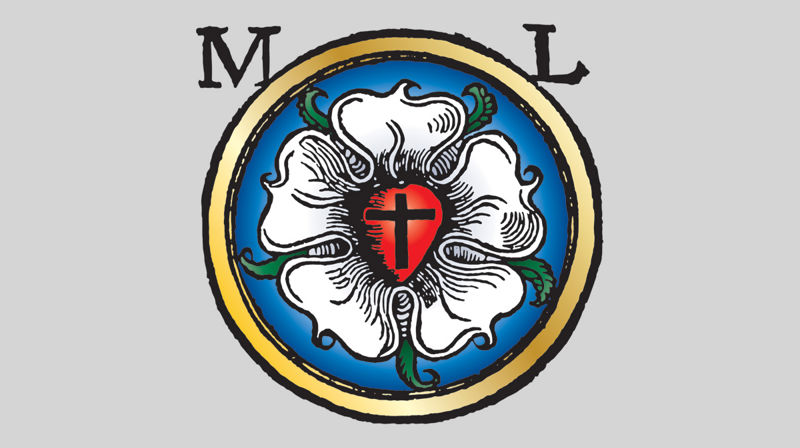 Lutherrosen er Martin Luthers personlige segl fra 1530. I vår tid er den et symbol på den evangelisk-lutherske kirke. Det røde hjertet betyr liv og kjærlighet, og korset står for troen på den korsfestede Jesus Kristus. Den hvite rosen representerer glede og fred, blåfargen er himmelens herligheter, og gullringen er evighet og uendelig rikdom. Kilde og illustrasjon: Wikipedia