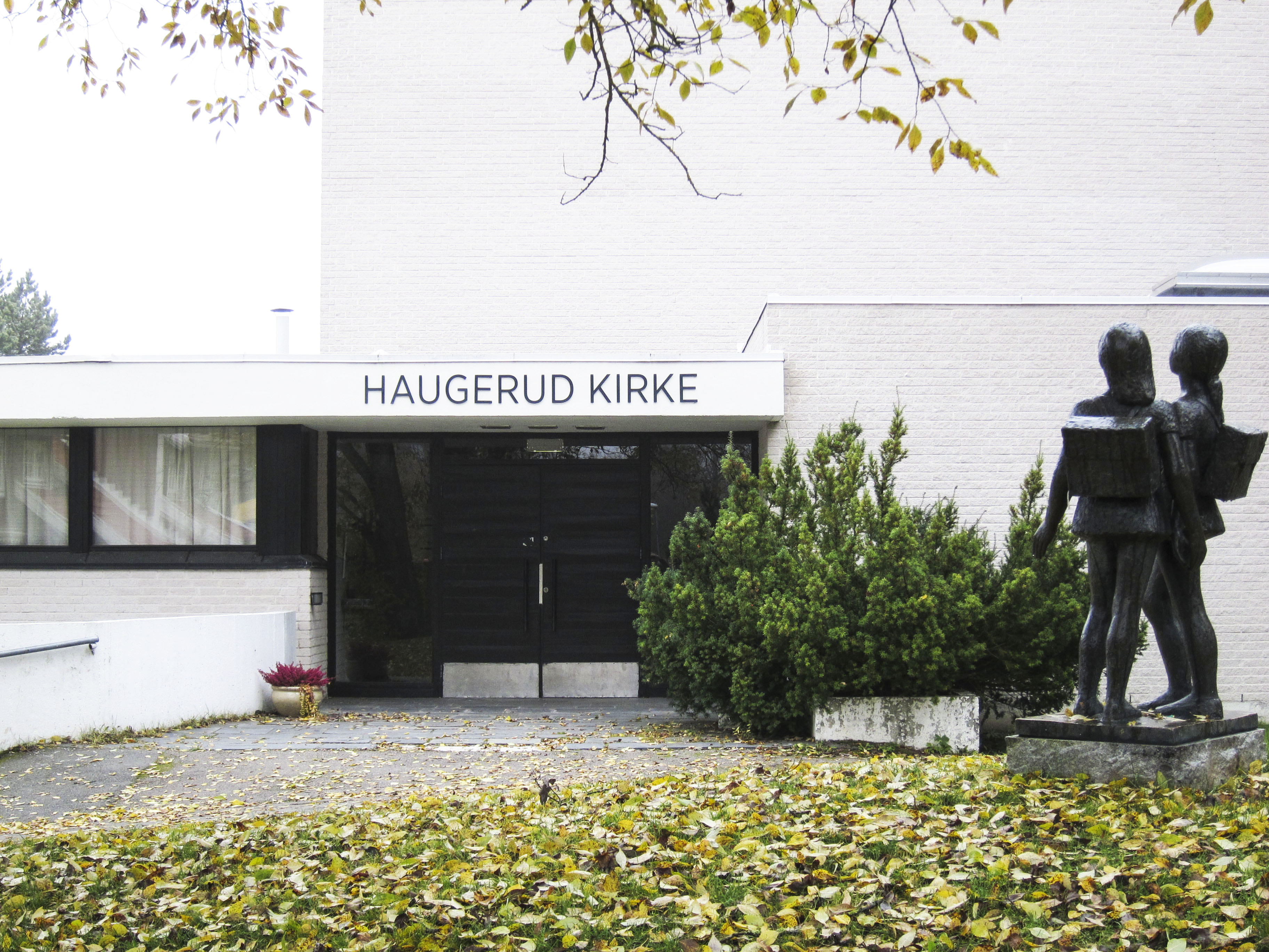 Haugerud kirke åpner igjen - forsiktig