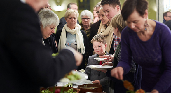 Albert (8) fikk klokke i dåpsgave 