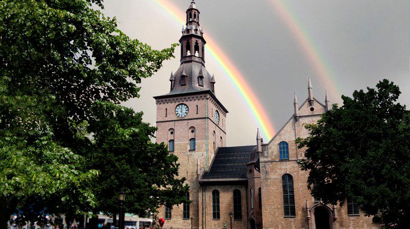 Regnbuemesse i Oslo domkirke