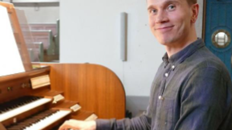 Orgelkonsert med Simon Nilsson 28. mai kl 18:00