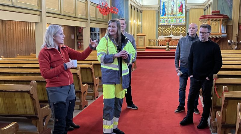 Frå synfaringa med riksantikvaren i oktober 2022. Foto: Jens Meyer