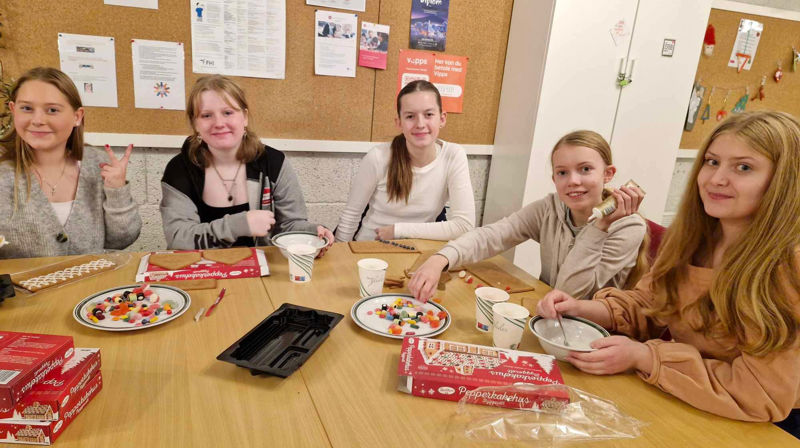 Førjulskos og kreativ konkurranse i Landroklubben