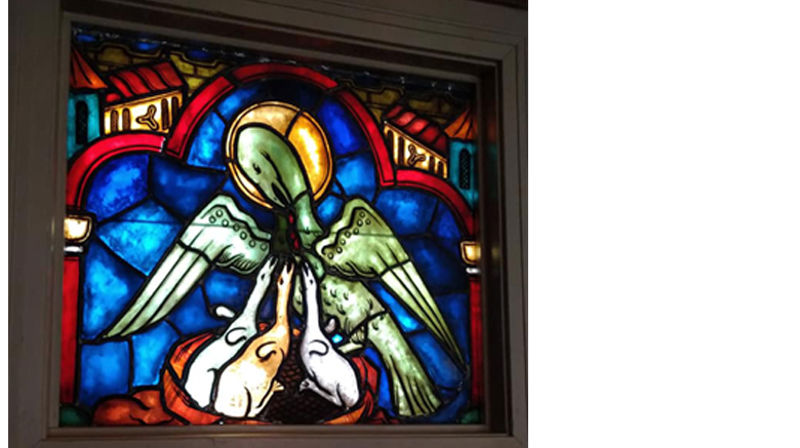 Glasmaleri i Volbu kyrkje av Rolf Klemetsrud. Foto: Eli Vatn
