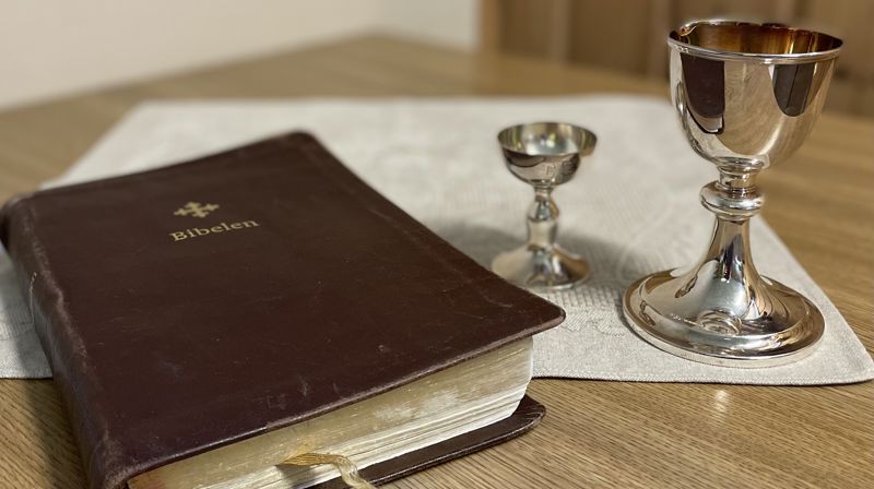 Middagsbønn, kaffe og samvær i Berkåk kirke