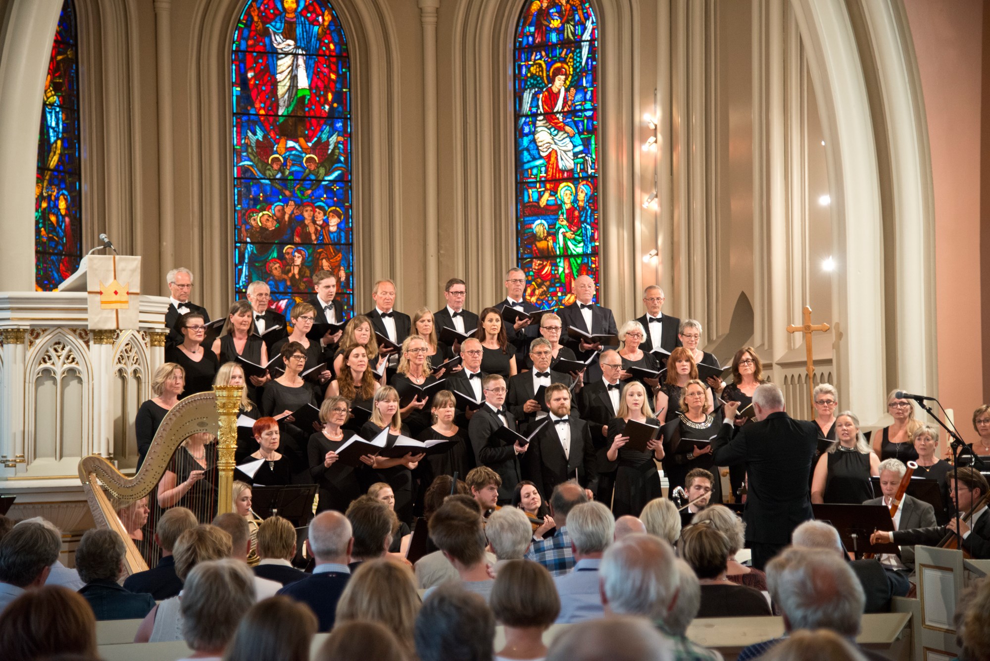 Sarpsborg kammerkor med orkester. Foto: Studio S
