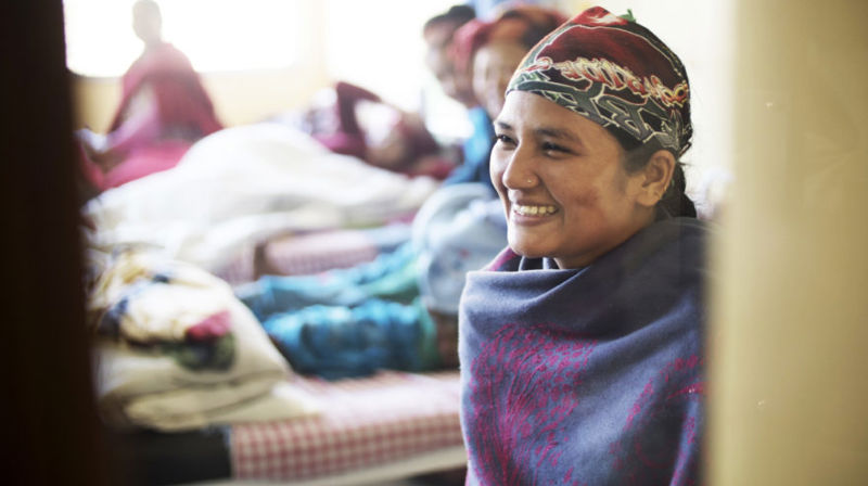 Pasienter ved Okhaldunga sykehus. Foto: Normisjon