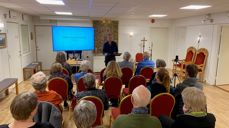 Lunsjforedrag med Helge Simonnes.