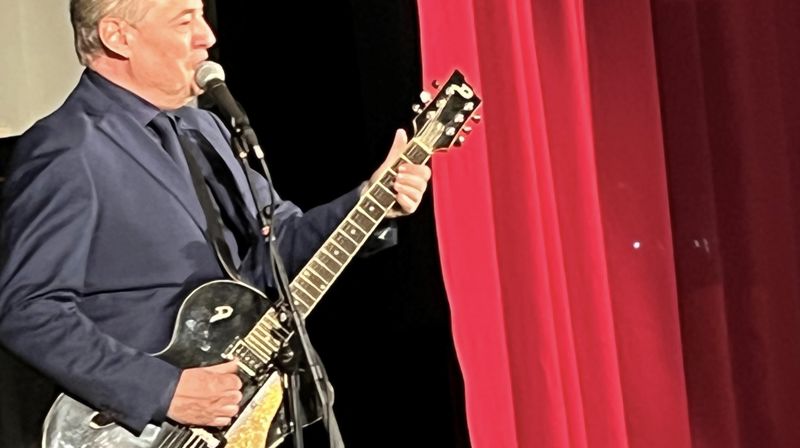 Eldar Vågan skapte latter og glede på Otta