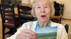 Selsro: Mari Olstad fikk overaskende post under kaffeserveringen på Selsro.