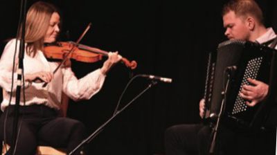 Mads Erik Odde og Synne Grothe. Foto: Bjørn Brandt.