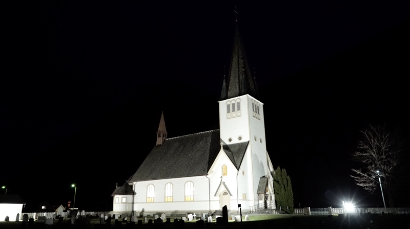 Julegudsteneste i Stordal kyrkje