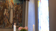 Foto: Altertavle Langevåg kyrkje, kyrkjeverje Jan Erik Hovland