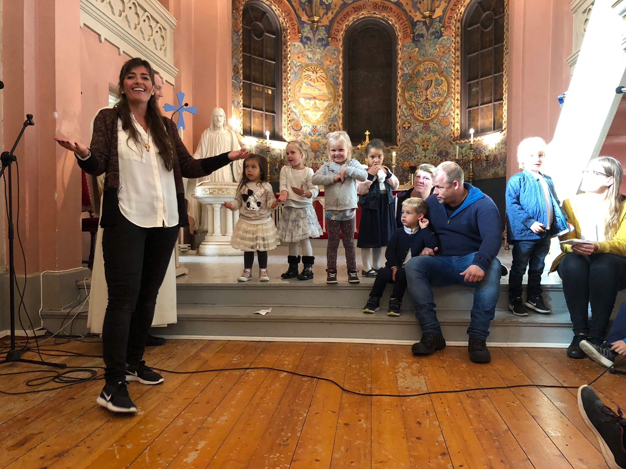 Stolte 4-åringer fikk utdelt 4-årsboka