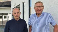 Sokneprest Per-Kristian Bandlien og menighetsrådsleder Steinar Ørum ønsker velkommen til høytidelig markering i Jessheim kirke