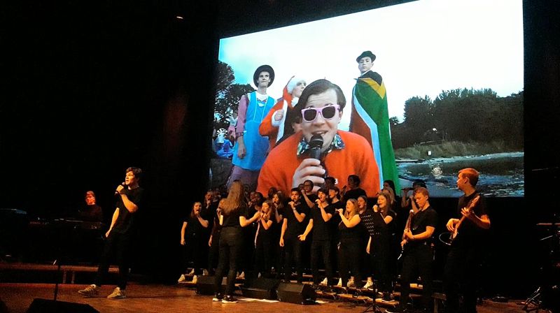 Ulstein Ten Sing tok ideen over i ei ny tid