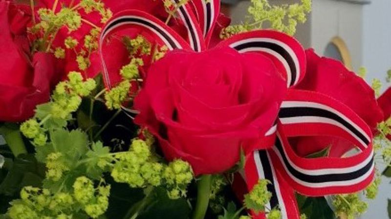 Gratulerer med dagen til hele Norge!