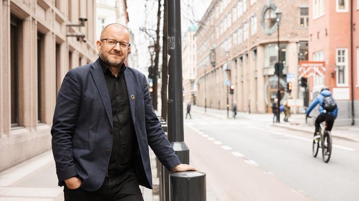 – Vi håpar og ber om at forhandlingar kan føre fram til ein permanent våpenkvile, seier internasjonal direktør Einar Tjelle. Foto: Den norske kyrkja. 