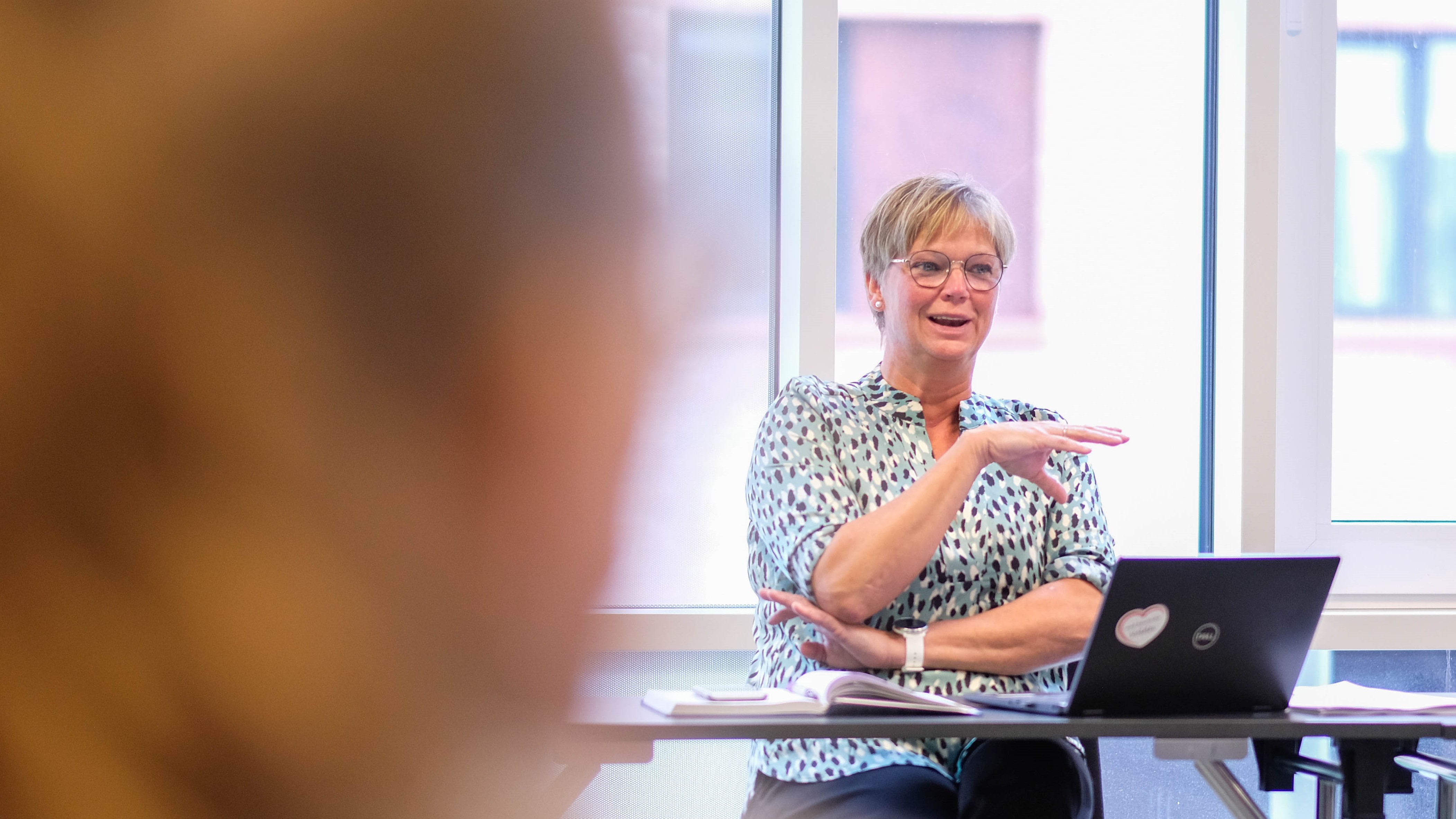 Arbeidsgruppe 4 har undersøkt forholdet mellom kyrkje og kommune. Leiar i arbeidsgruppa Ann Kristin Langeland har no sendt rapporten til hovudutvalet. Foto: Kyrkjerådet