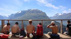 Basecamp på tur opp Via Ferrata-ruta i Loen (Foto: Jon Andreas Tjentland)