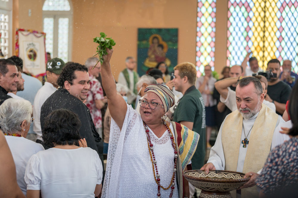 Nattverd på gudstjenesten i Brasil (Foto: Albin Hillert. KV)
