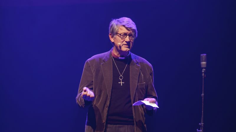 Finn Wagle er død. Han var biskop i Nidaros fra 1991 til 2008 og preses fra 2002 til 2006. Her er han fotografert på trosopplæringskonferansen i 2012. (Foto: Robert T. Holand / Den norske kirke).