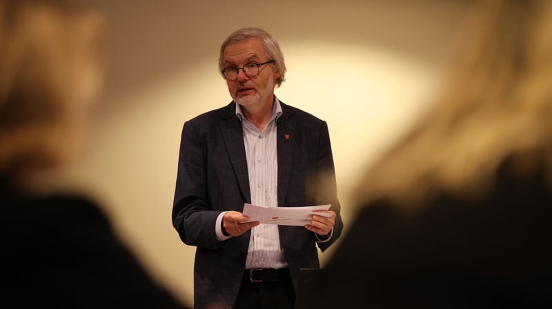Harald Hegstad, Kirkerådets leder, holder tale til rådet. (Foto: Den norske kirke)