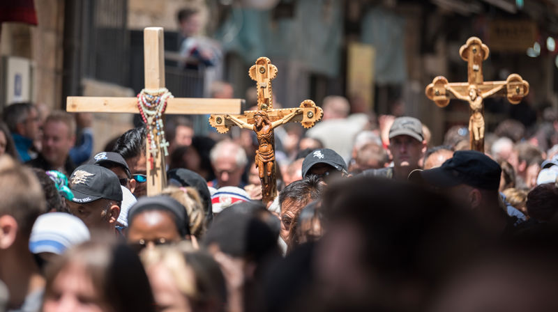 Arkivbilete frå prosesjon med kors i Jerusalem. (Foto: Albin Hillert/KV)