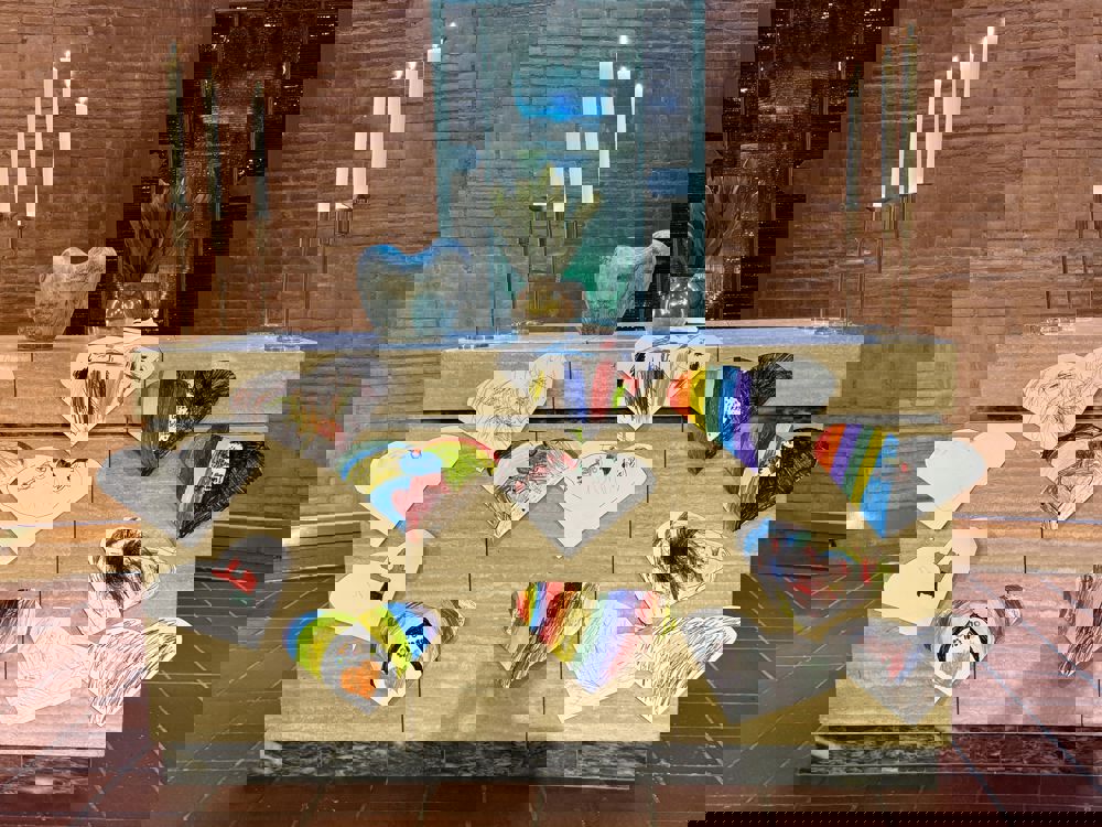 Preikestolen var dekorert i samband med markeringa.