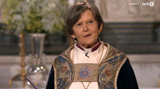 Biskop Helga Haugland Byfuglien holdt prekenen ved jubileumsgudstjenesten for signingen i Nidarosdomen 23. juni. (Foto: skjermkopi fra nrk.no)