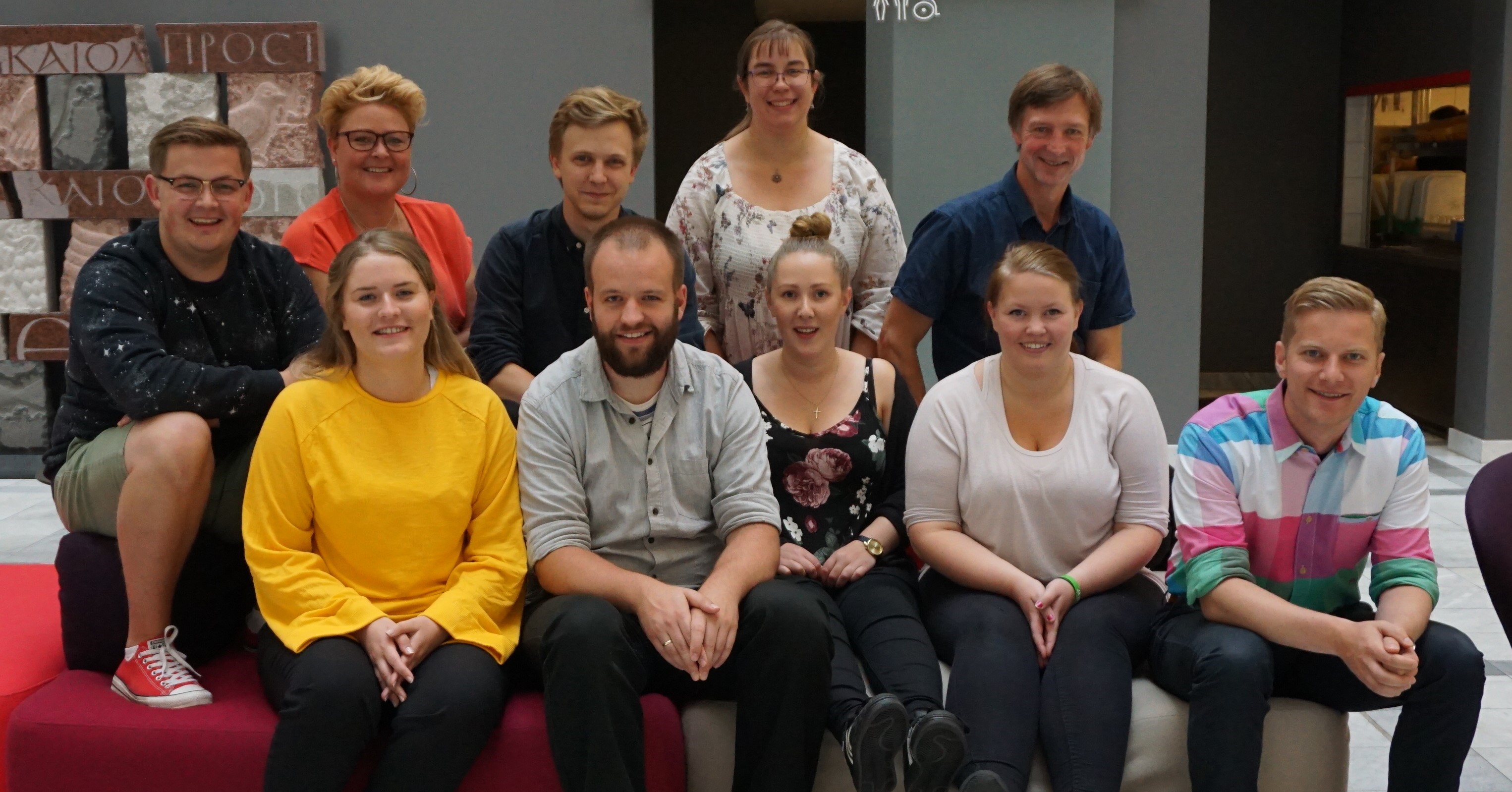 Øverst fra venstre: Jørgen Johnsen, Randi Langkaas (ungdomsrådgiver) Einar Østerhagen, Anne-Lise Brenna Ording, Paul Erik Wirgenes (avdelingsdirektør) Første rad fra venstre: Anja Kile Holtermann (leder), Olav Brennsæter, Silje Haave Smørvik, May Bente Anita Jønsson (nestleder), Jens Bjelland Grønvold. Foto: Kirkerådet