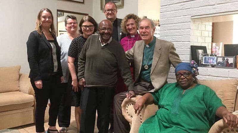En delegasjon fra Den norske kirke besøkte Tutu og hans kone Leah i deres hjem i Cape Town i desember 2019 Foto: Tutu Office