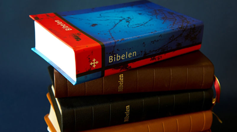 Bibelen finnes i mange utgaver, men det gode budskap er det samme i alle. (Foto: bibel.no)