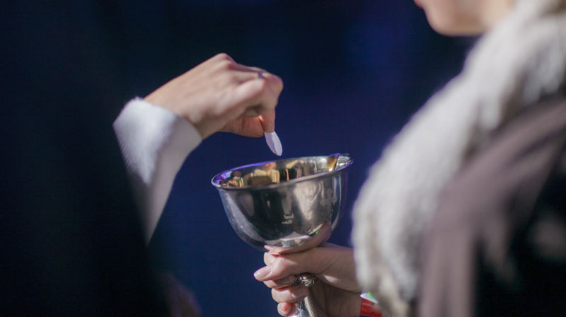 1,3 millioner personer går til nattverd