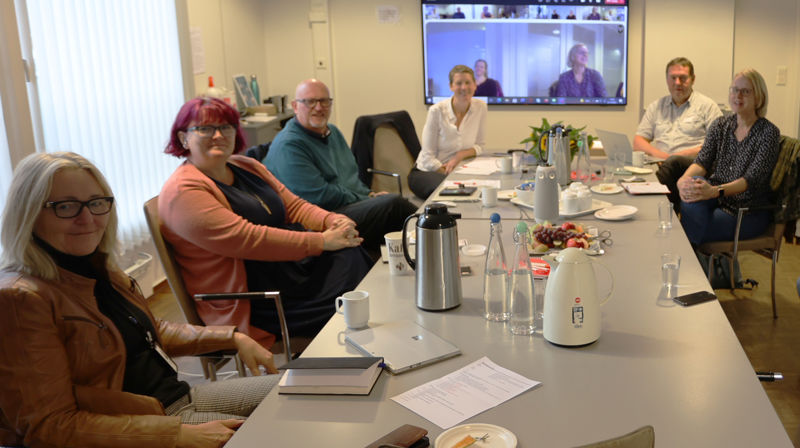 Utvalget på sitt første møte, i Kirkens hus. (Foto: Kirkerådet)