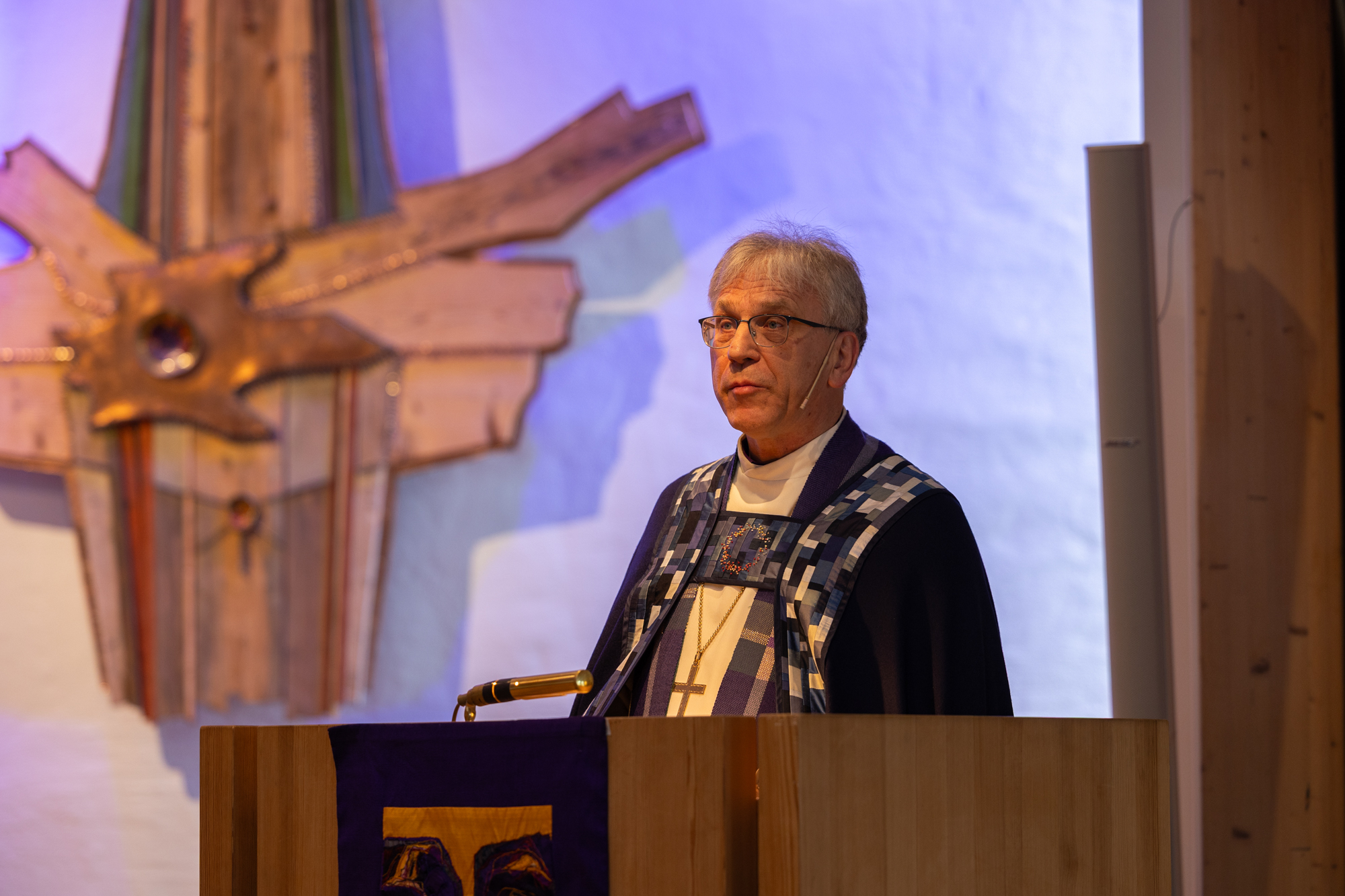Preses talte på opningsgudstenesta i Kolstad kyrkje. (Foto: Heidi Olsen / Den norske kirke)