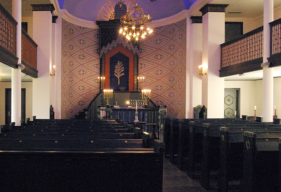 Interiør fra synagogen i Trondheim. Foto: Olivier Lévy (stl.no)