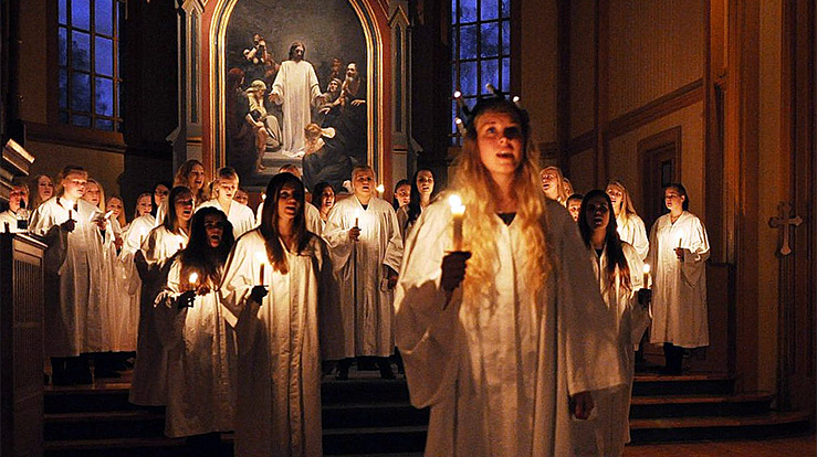 Fra en Lucia-konsert i Gjøvik kirke i 2013. (Foto: Hans Olav Granheim / www.oa.no)